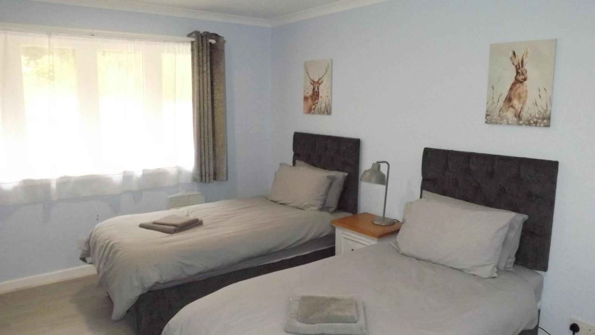 Linnhe Lochside Holidays Corpach Zimmer foto